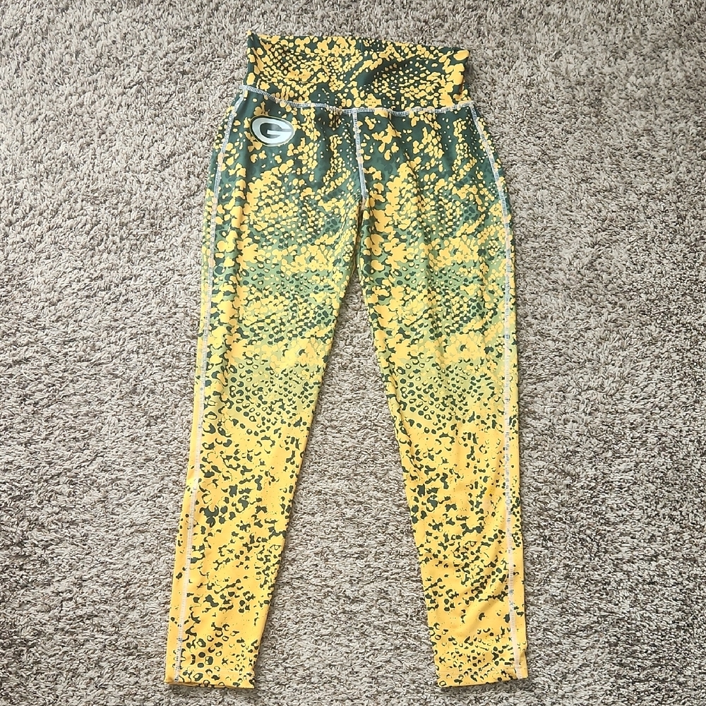 NFL Apparel Women's Green Bay Packers Leggings Large